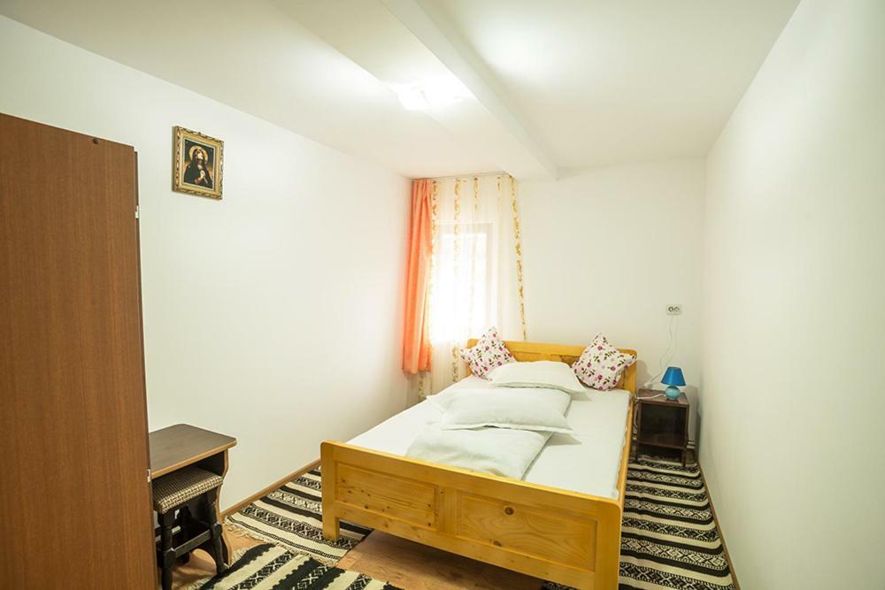 Casa Ionescu Hotel ซาโดวา ภายนอก รูปภาพ